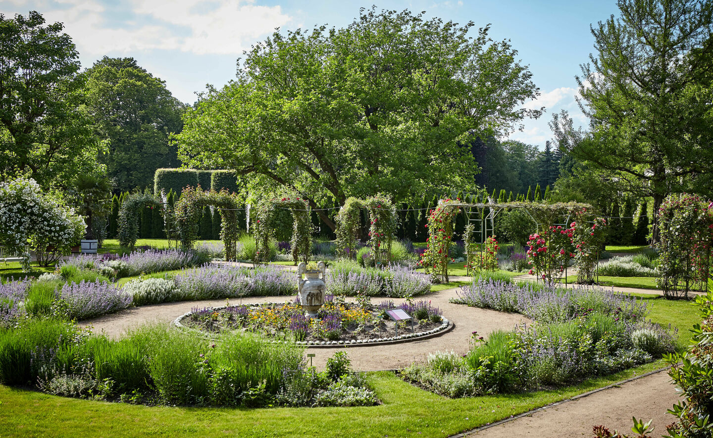 Amphore im Jubil&auml;umsgarten, Foto: Rico Hofmann