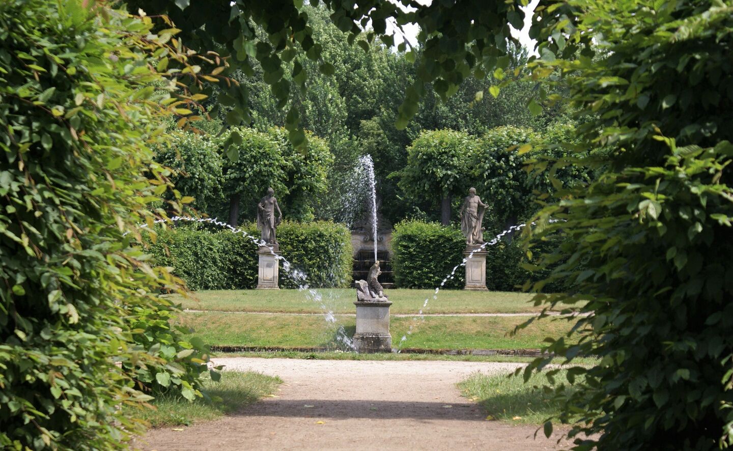 Blick in den Franz&ouml;sischen Garten, Foto: Boris Aehnelt