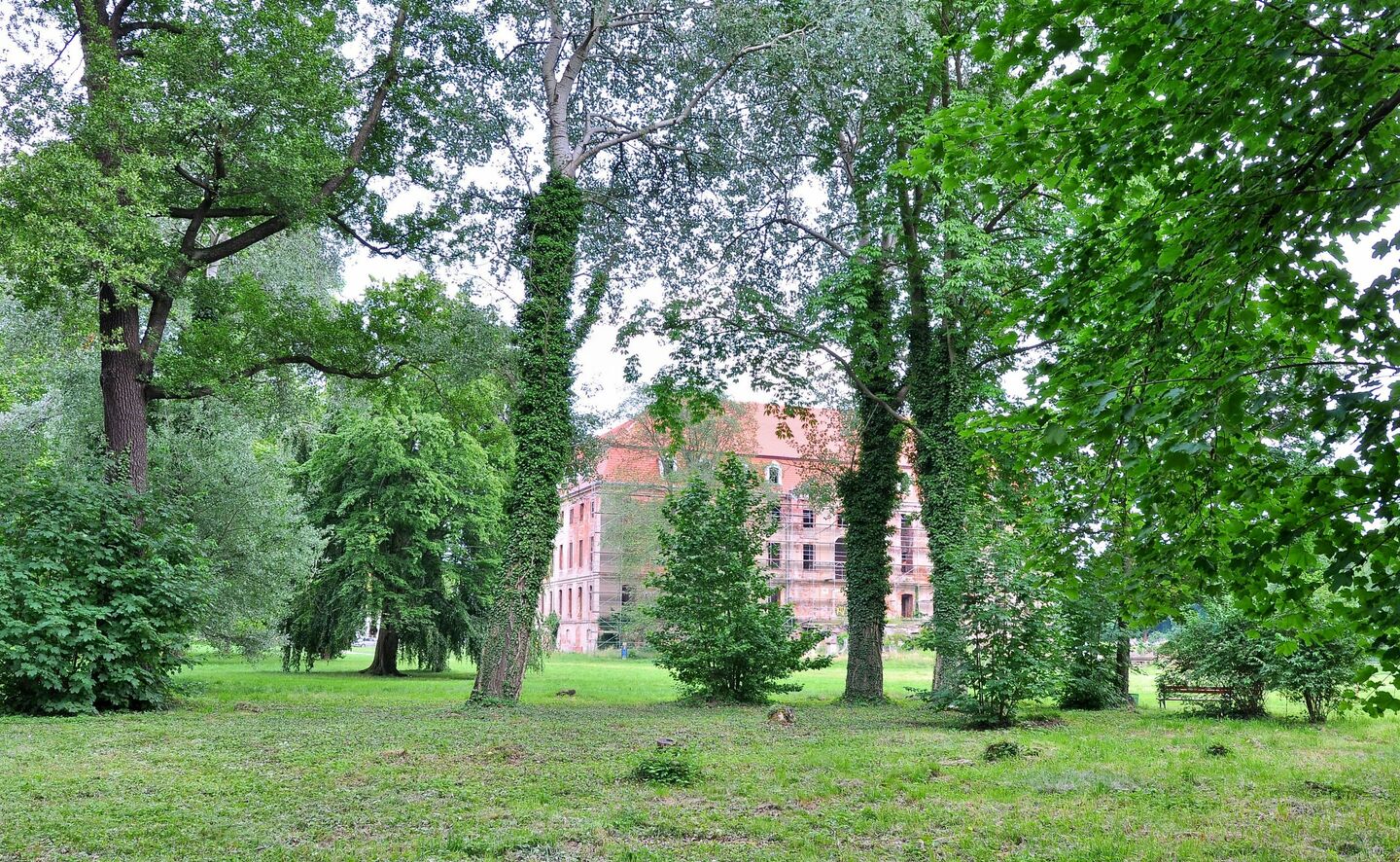 R&uuml;ckseite des Br&uuml;hl&acute;schen Schlosses, Foto: Krzysztof Kilian