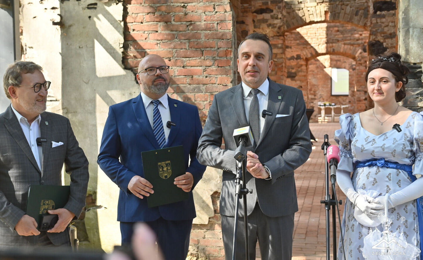 Er&ouml;ffnung der sanierten Schlossruine, &copy; Władysław Czulak / Urząd Miasta Zielona G&oacute;ra