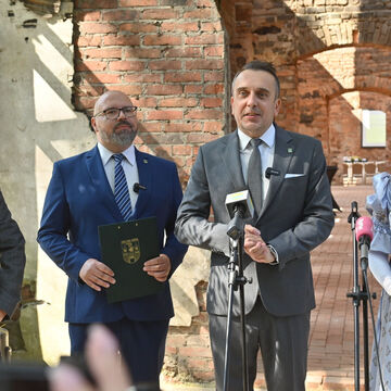 Er&ouml;ffnung der sanierten Schlossruine, &copy; Władysław Czulak / Urząd Miasta Zielona G&oacute;ra